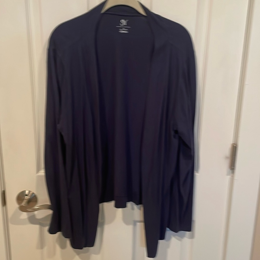 XL navy open front sweater.  Studio Work